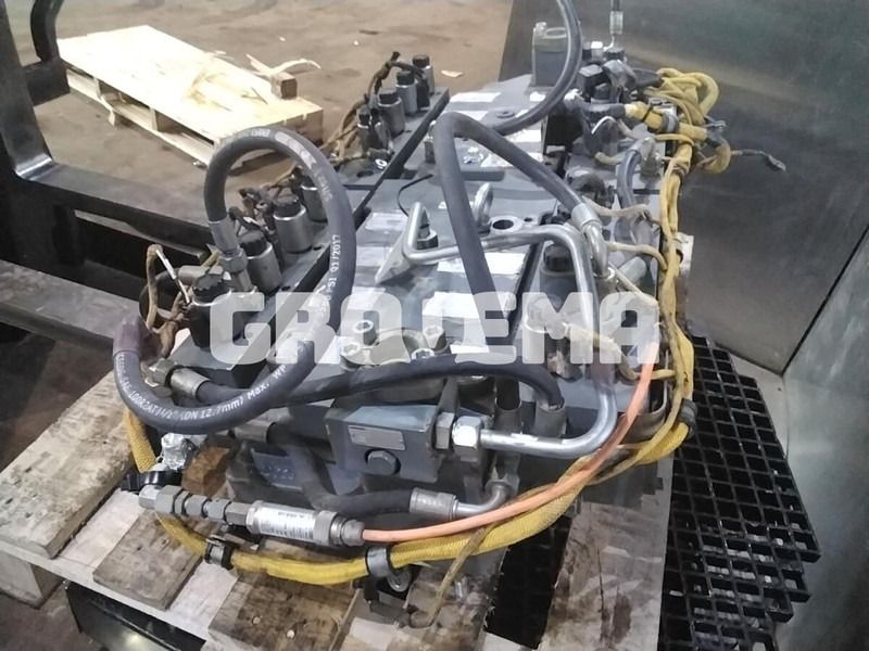 Liebherr R974 HD / R974 Li / R974B / R974B HD Litronic / R974C - Hydrauliikka: kuva Liebherr R974 HD / R974 Li / R974B / R974B HD Litronic / R974C - Hydrauliikka Liebherr R974 HD / R974 Li / R974B / R974B HD Litronic / R974C - Hydrauliikka: kuva Liebherr R974 HD / R974 Li / R974B / R974B HD Litronic / R974C - Hydrauliikka