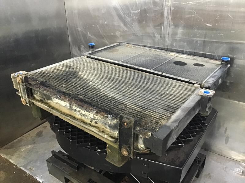 Liebherr Radiator - Jäähdytin: kuva Liebherr Radiator - Jäähdytin Liebherr Radiator - Jäähdytin: kuva Liebherr Radiator - Jäähdytin