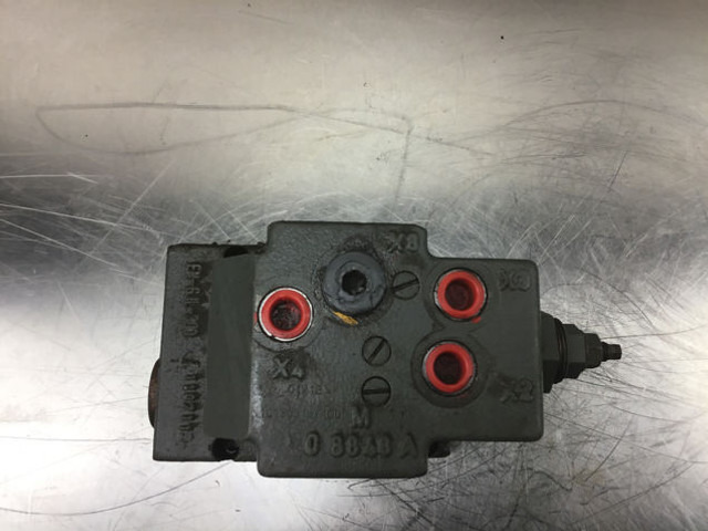 Liebherr Regulating Valve - Venttiili: kuva Liebherr Regulating Valve - Venttiili Liebherr Regulating Valve - Venttiili: kuva Liebherr Regulating Valve - Venttiili