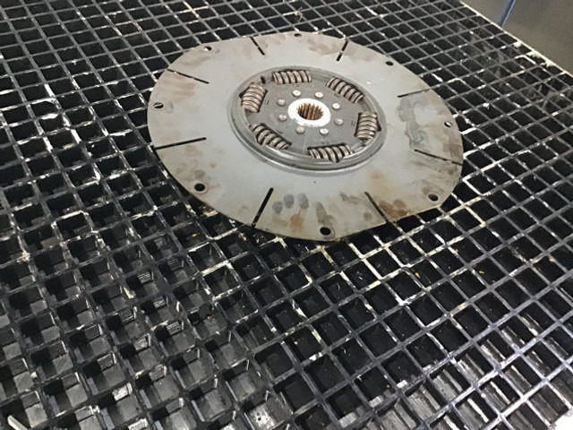 Liebherr Vibration Damper - Kytkin ja osat: kuva Liebherr Vibration Damper - Kytkin ja osat Liebherr Vibration Damper - Kytkin ja osat: kuva Liebherr Vibration Damper - Kytkin ja osat