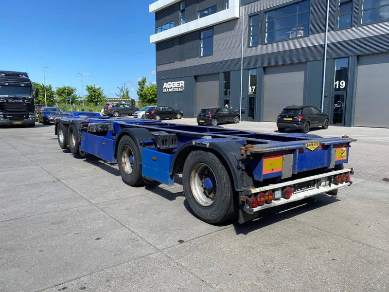 Broshuis 2Connect 2AKCC / 4 Axles / 3x Steering Axle / 2x Lift Axle - Konttialus/ Vaihtokuormatilat puoliperävaunu: kuva Broshuis 2Connect 2AKCC / 4 Axles / 3x Steering Axle / 2x Lift Axle - Konttialus/ Vaihtokuormatilat puoliperävaunu Broshuis 2Connect 2AKCC / 4 Axles / 3x Steering Axle / 2x Lift Axle - Konttialus/ Vaihtokuormatilat puoliperävaunu: kuva Broshuis 2Connect 2AKCC / 4 Axles / 3x Steering Axle / 2x Lift Axle - Konttialus/ Vaihtokuormatilat puoliperävaunu