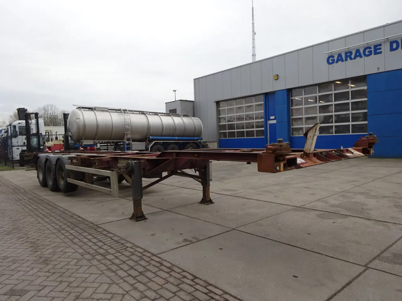 Renders ROC 12.27 Container Chassis / SAF + DRUM / Lift Axle - Konttialus/ Vaihtokuormatilat puoliperävaunu: kuva Renders ROC 12.27 Container Chassis / SAF + DRUM / Lift Axle - Konttialus/ Vaihtokuormatilat puoliperävaunu Renders ROC 12.27 Container Chassis / SAF + DRUM / Lift Axle - Konttialus/ Vaihtokuormatilat puoliperävaunu: kuva Renders ROC 12.27 Container Chassis / SAF + DRUM / Lift Axle - Konttialus/ Vaihtokuormatilat puoliperävaunu