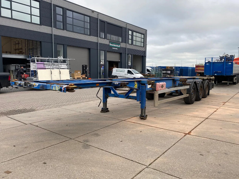 Van Hool 3B0079 / Container chassis / SAF + Disc - Konttialus/ Vaihtokuormatilat puoliperävaunu: kuva Van Hool 3B0079 / Container chassis / SAF + Disc - Konttialus/ Vaihtokuormatilat puoliperävaunu Van Hool 3B0079 / Container chassis / SAF + Disc - Konttialus/ Vaihtokuormatilat puoliperävaunu: kuva Van Hool 3B0079 / Container chassis / SAF + Disc - Konttialus/ Vaihtokuormatilat puoliperävaunu