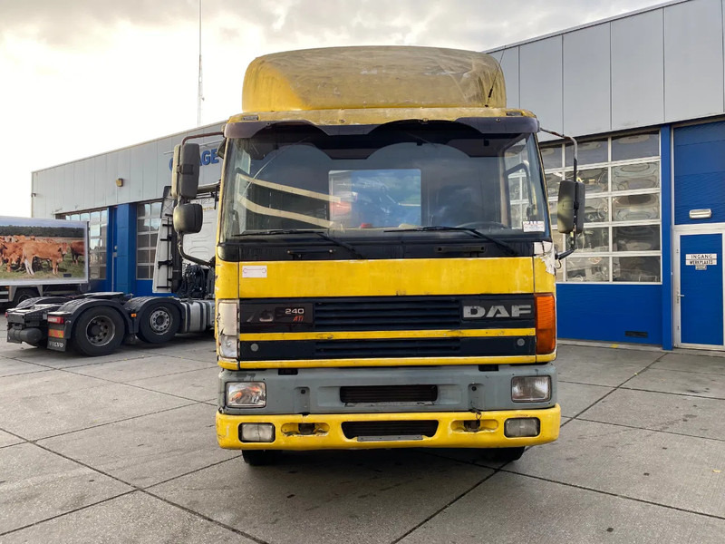 DAF CF 75.240 SC / Manual / Euro 1 - Vetopöytäauto: kuva DAF CF 75.240 SC / Manual / Euro 1 - Vetopöytäauto DAF CF 75.240 SC / Manual / Euro 1 - Vetopöytäauto: kuva DAF CF 75.240 SC / Manual / Euro 1 - Vetopöytäauto