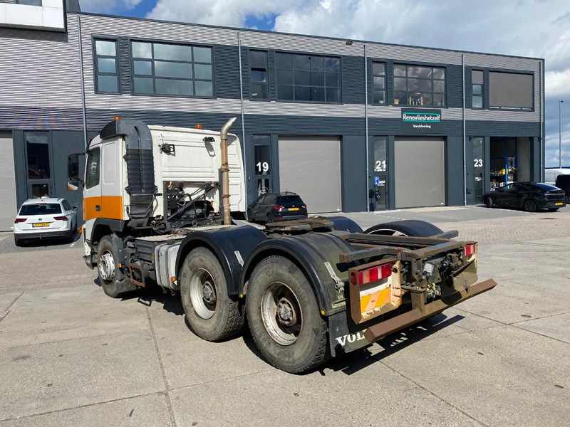 Volvo FM 440 6x4 / Hooklift and Tractor / Hub Reduction - Vetopöytäauto: kuva Volvo FM 440 6x4 / Hooklift and Tractor / Hub Reduction - Vetopöytäauto Volvo FM 440 6x4 / Hooklift and Tractor / Hub Reduction - Vetopöytäauto: kuva Volvo FM 440 6x4 / Hooklift and Tractor / Hub Reduction - Vetopöytäauto