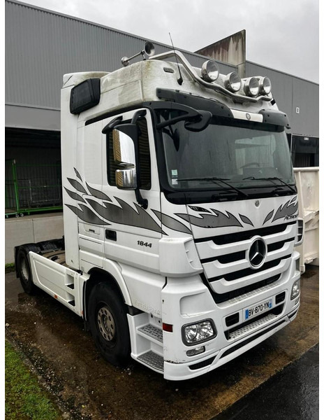 Mercedes-Benz Actros 1844 Retarder + Full Spoiler - Vetopöytäauto: kuva Mercedes-Benz Actros 1844 Retarder + Full Spoiler - Vetopöytäauto Mercedes-Benz Actros 1844 Retarder + Full Spoiler - Vetopöytäauto: kuva Mercedes-Benz Actros 1844 Retarder + Full Spoiler - Vetopöytäauto