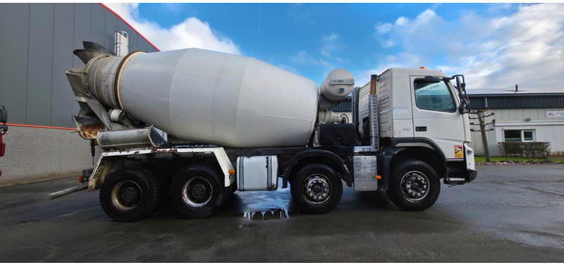 Volvo FMX 410 9m3 + LIEBHERR - Betoniauto: kuva Volvo FMX 410 9m3 + LIEBHERR - Betoniauto Volvo FMX 410 9m3 + LIEBHERR - Betoniauto: kuva Volvo FMX 410 9m3 + LIEBHERR - Betoniauto