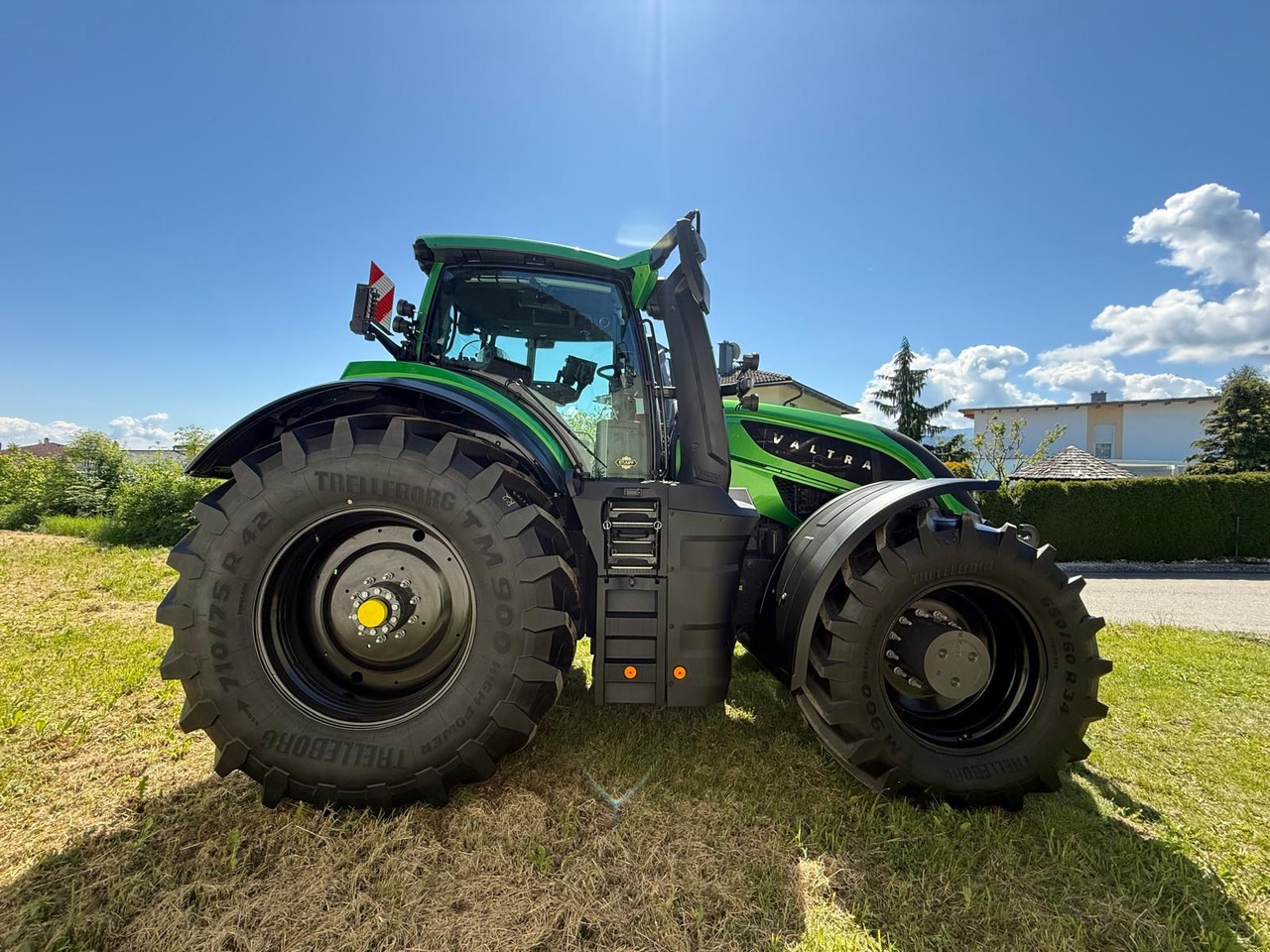 Valtra S 416 - Traktori: kuva Valtra S 416 - Traktori Valtra S 416 - Traktori: kuva Valtra S 416 - Traktori