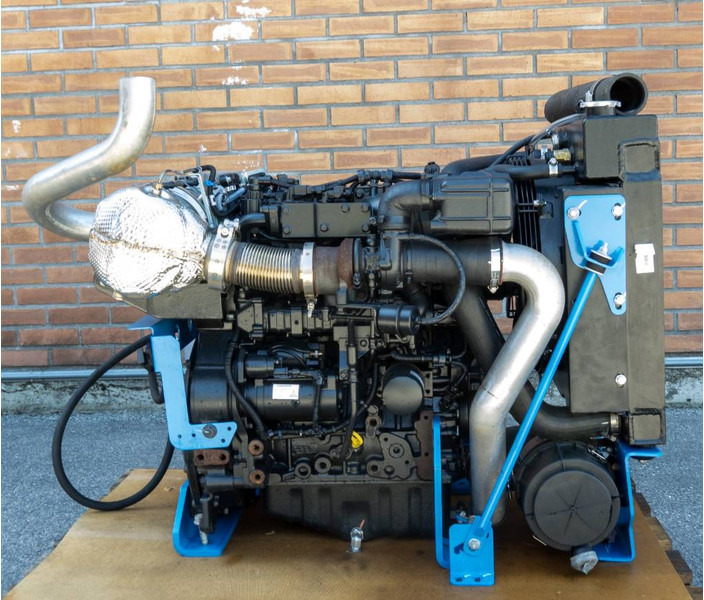 Deutz TD 2.2 L3 - Moottori - Rakennuskoneet: kuva Deutz TD 2.2 L3 - Moottori - Rakennuskoneet Deutz TD 2.2 L3 - Moottori - Rakennuskoneet: kuva Deutz TD 2.2 L3 - Moottori - Rakennuskoneet