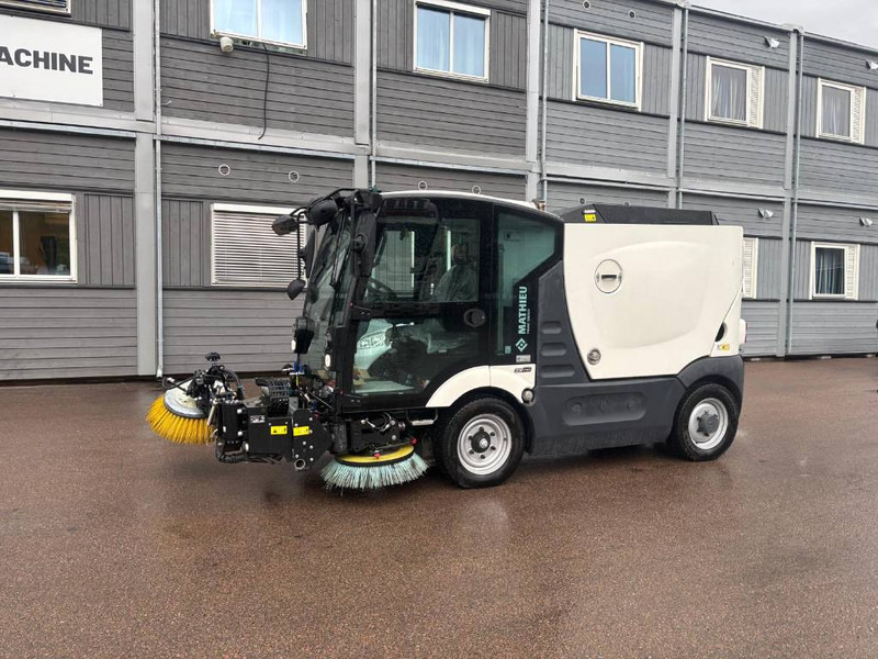 Mathieu MC-210 Azura Flex Street Sweeper - Lakaisuauto: kuva Mathieu MC-210 Azura Flex Street Sweeper - Lakaisuauto Mathieu MC-210 Azura Flex Street Sweeper - Lakaisuauto: kuva Mathieu MC-210 Azura Flex Street Sweeper - Lakaisuauto