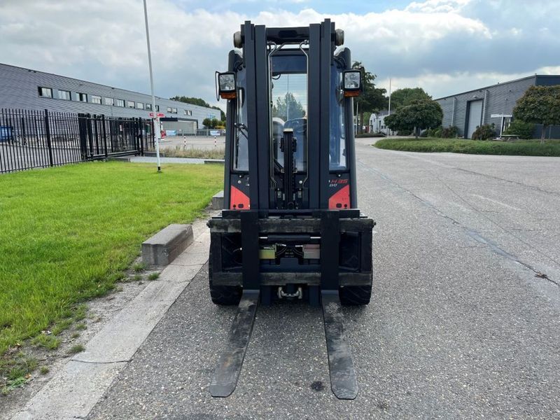 Linde H35T-02 - Kaasutrukki: kuva Linde H35T-02 - Kaasutrukki Linde H35T-02 - Kaasutrukki: kuva Linde H35T-02 - Kaasutrukki