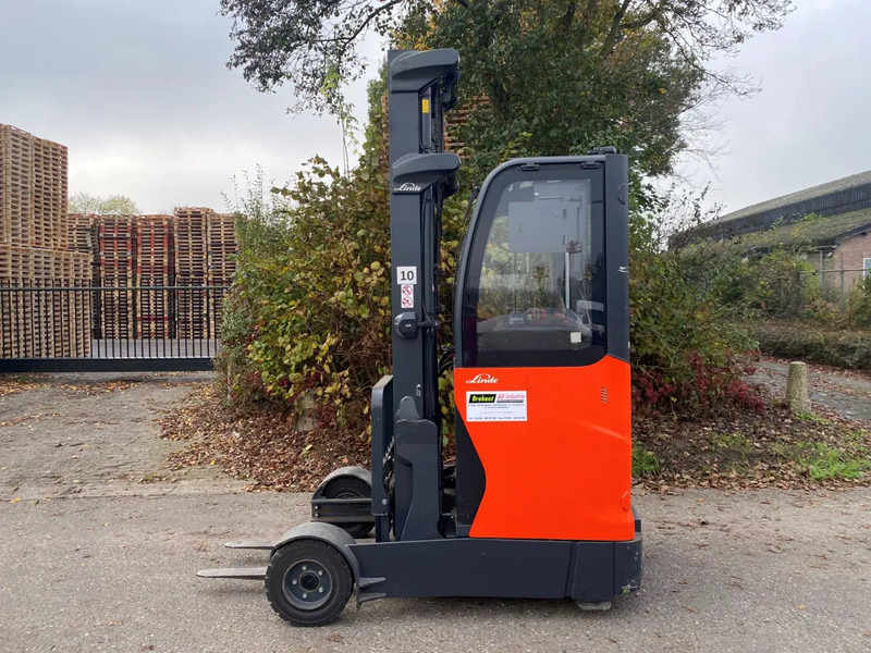 Linde R14G-01 - Työntömastotrukki: kuva Linde R14G-01 - Työntömastotrukki Linde R14G-01 - Työntömastotrukki: kuva Linde R14G-01 - Työntömastotrukki