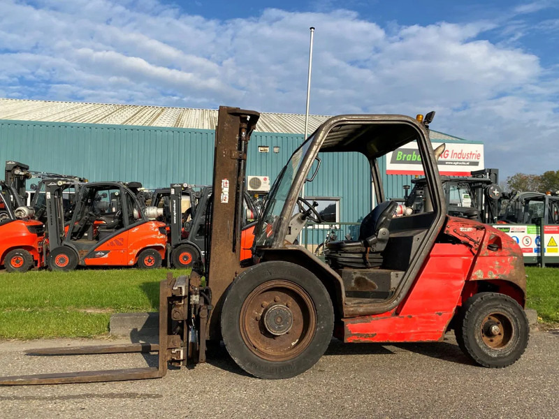 Manitou MSI 25T - Dieseltrukki: kuva Manitou MSI 25T - Dieseltrukki Manitou MSI 25T - Dieseltrukki: kuva Manitou MSI 25T - Dieseltrukki