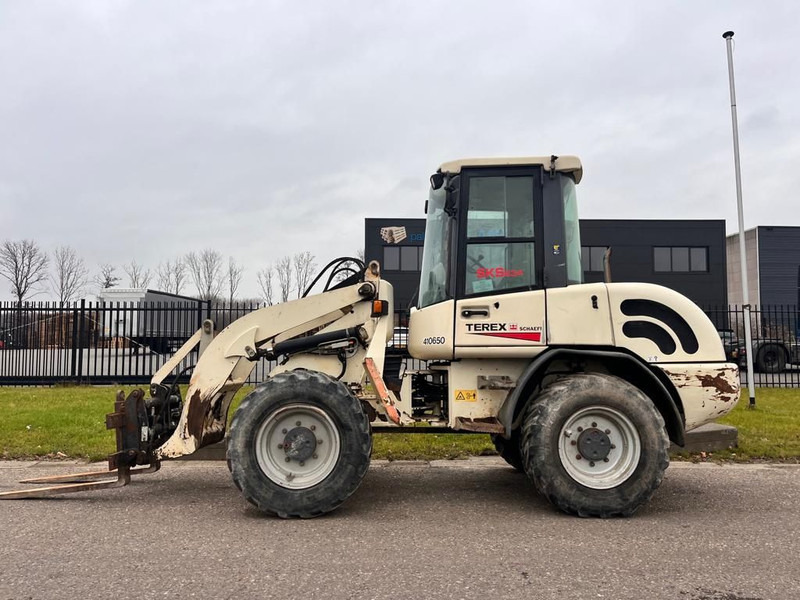 Schaeff Terex SKS 634 - Pyöräkuormaaja: kuva Schaeff Terex SKS 634 - Pyöräkuormaaja Schaeff Terex SKS 634 - Pyöräkuormaaja: kuva Schaeff Terex SKS 634 - Pyöräkuormaaja