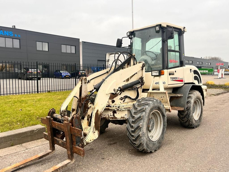 Schaeff Terex SKS 634 - Pyöräkuormaaja: kuva Schaeff Terex SKS 634 - Pyöräkuormaaja Schaeff Terex SKS 634 - Pyöräkuormaaja: kuva Schaeff Terex SKS 634 - Pyöräkuormaaja