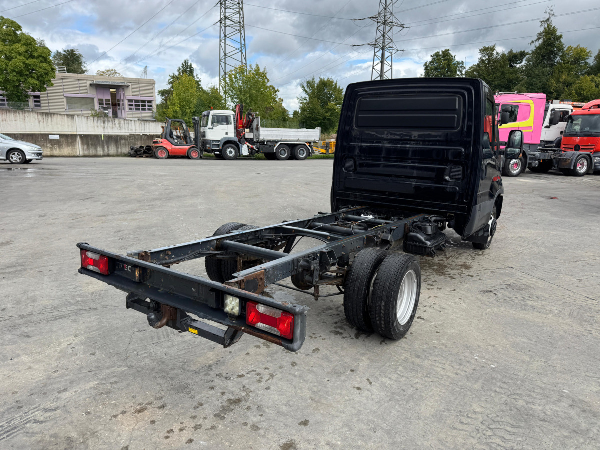 IVECO 35C21 Daily - Kuorma-auto alusta: kuva IVECO 35C21 Daily - Kuorma-auto alusta IVECO 35C21 Daily - Kuorma-auto alusta: kuva IVECO 35C21 Daily - Kuorma-auto alusta