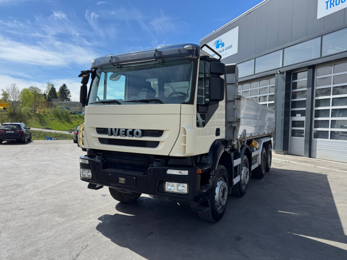 IVECO Trakker 450 8x4 - Kippiauto kuorma-auto: kuva IVECO Trakker 450 8x4 - Kippiauto kuorma-auto IVECO Trakker 450 8x4 - Kippiauto kuorma-auto: kuva IVECO Trakker 450 8x4 - Kippiauto kuorma-auto
