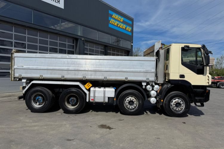 Iveco Trakker 450 8x4 - Kippiauto kuorma-auto: kuva Iveco Trakker 450 8x4 - Kippiauto kuorma-auto Iveco Trakker 450 8x4 - Kippiauto kuorma-auto: kuva Iveco Trakker 450 8x4 - Kippiauto kuorma-auto
