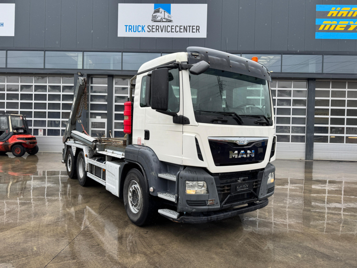 MAN TGS 28.440 6x2 UT GIGANT - Nostovarsi-vaihtolavakuorma kuorma-auto: kuva MAN TGS 28.440 6x2 UT GIGANT - Nostovarsi-vaihtolavakuorma kuorma-auto MAN TGS 28.440 6x2 UT GIGANT - Nostovarsi-vaihtolavakuorma kuorma-auto: kuva MAN TGS 28.440 6x2 UT GIGANT - Nostovarsi-vaihtolavakuorma kuorma-auto