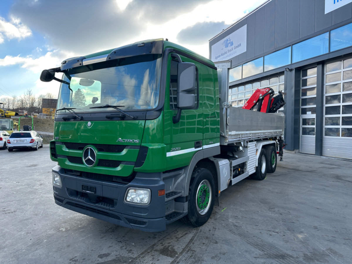 MERCEDES 2551 V8 6x2 Fassi 185-5 Bj.2020 - Kippiauto kuorma-auto, Nosturiauto: kuva MERCEDES 2551 V8 6x2 Fassi 185-5 Bj.2020 - Kippiauto kuorma-auto, Nosturiauto MERCEDES 2551 V8 6x2 Fassi 185-5 Bj.2020 - Kippiauto kuorma-auto, Nosturiauto: kuva MERCEDES 2551 V8 6x2 Fassi 185-5 Bj.2020 - Kippiauto kuorma-auto, Nosturiauto