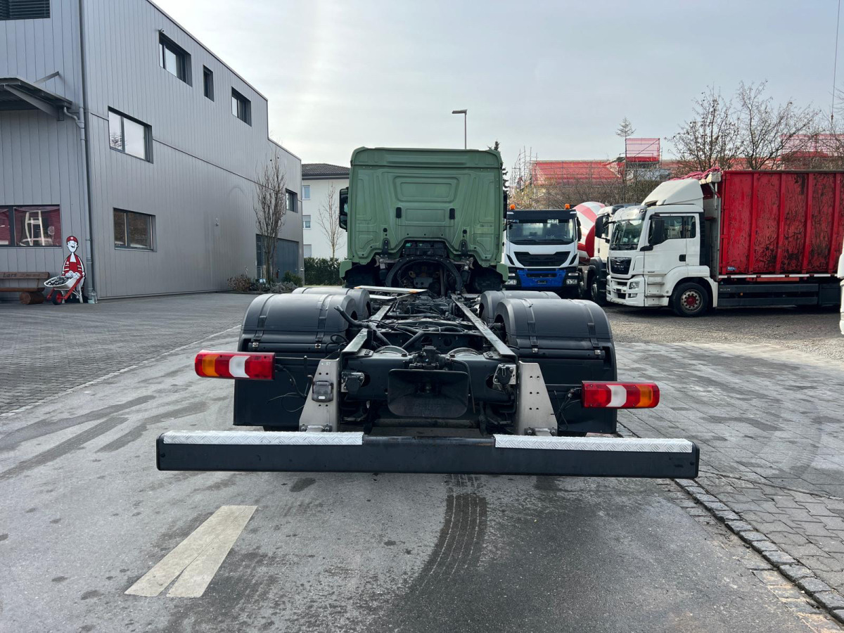 MERCEDES Actros 2543 6x2 - Kuorma-auto alusta: kuva MERCEDES Actros 2543 6x2 - Kuorma-auto alusta MERCEDES Actros 2543 6x2 - Kuorma-auto alusta: kuva MERCEDES Actros 2543 6x2 - Kuorma-auto alusta