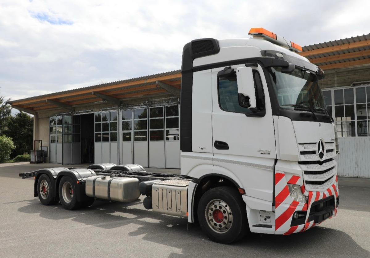 MERCEDES Actros 2548 6x2 - Kuorma-auto alusta: kuva MERCEDES Actros 2548 6x2 - Kuorma-auto alusta MERCEDES Actros 2548 6x2 - Kuorma-auto alusta: kuva MERCEDES Actros 2548 6x2 - Kuorma-auto alusta