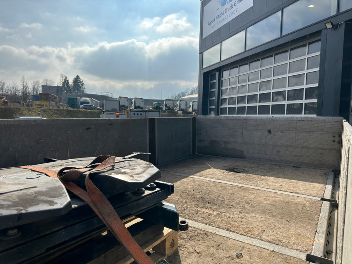 Nosturiauto MERCEDES Actros 2648 6x4/4 Fassi455 SZM/Pritsche: kuva Nosturiauto MERCEDES Actros 2648 6x4/4 Fassi455 SZM/Pritsche