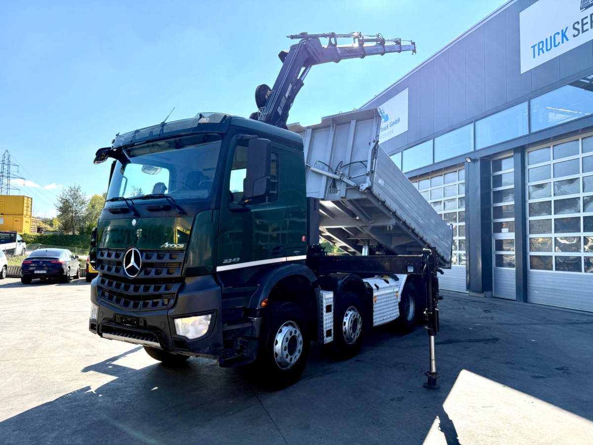 MERCEDES Arocs 3242 8x4 Hiab 166-4 - Kippiauto kuorma-auto, Nosturiauto: kuva MERCEDES Arocs 3242 8x4 Hiab 166-4 - Kippiauto kuorma-auto, Nosturiauto MERCEDES Arocs 3242 8x4 Hiab 166-4 - Kippiauto kuorma-auto, Nosturiauto: kuva MERCEDES Arocs 3242 8x4 Hiab 166-4 - Kippiauto kuorma-auto, Nosturiauto