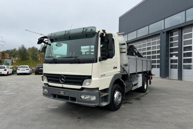 Mercedes-Benz Atego 1329 4x2 Hiab 088-2 - Kippiauto kuorma-auto, Nosturiauto: kuva Mercedes-Benz Atego 1329 4x2 Hiab 088-2 - Kippiauto kuorma-auto, Nosturiauto Mercedes-Benz Atego 1329 4x2 Hiab 088-2 - Kippiauto kuorma-auto, Nosturiauto: kuva Mercedes-Benz Atego 1329 4x2 Hiab 088-2 - Kippiauto kuorma-auto, Nosturiauto
