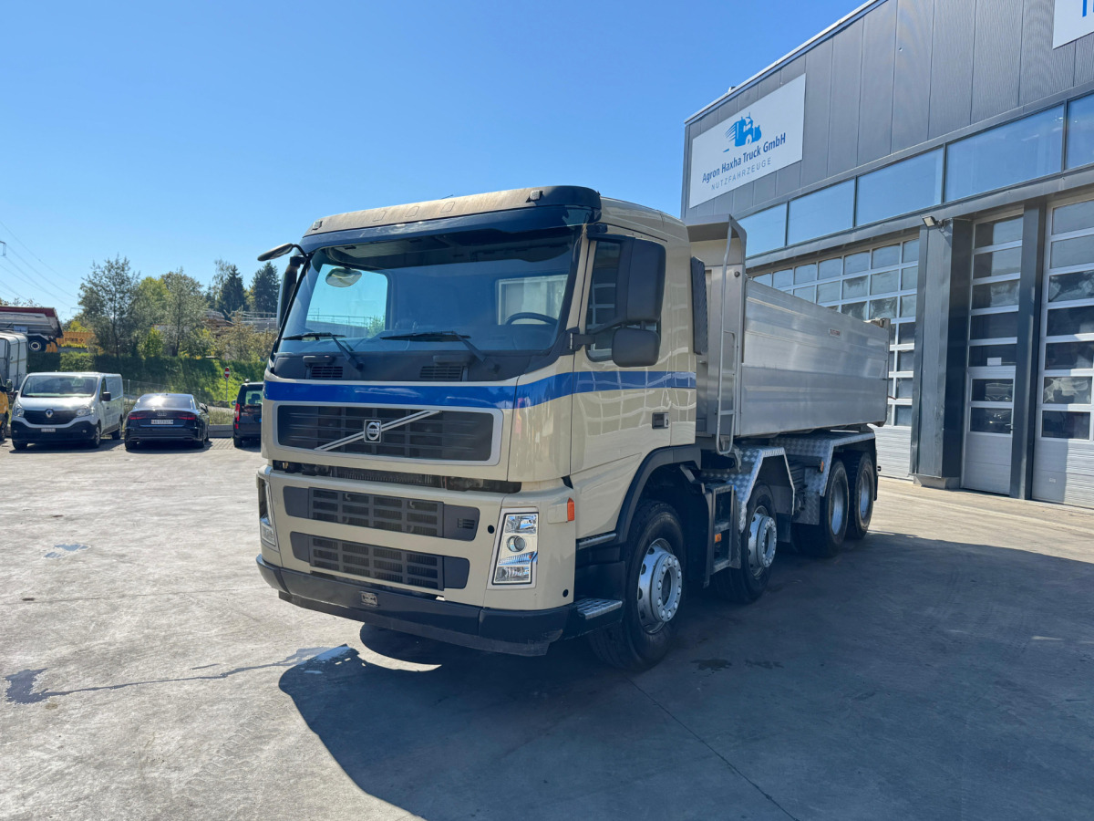 VOLVO FM-440 8x4 3 Seitenkipper AHK - Kippiauto kuorma-auto: kuva VOLVO FM-440 8x4 3 Seitenkipper AHK - Kippiauto kuorma-auto VOLVO FM-440 8x4 3 Seitenkipper AHK - Kippiauto kuorma-auto: kuva VOLVO FM-440 8x4 3 Seitenkipper AHK - Kippiauto kuorma-auto