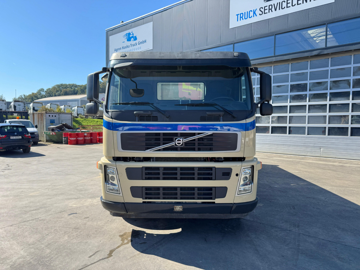 VOLVO FM-440 8x4 3 Seitenkipper AHK - Kippiauto kuorma-auto: kuva VOLVO FM-440 8x4 3 Seitenkipper AHK - Kippiauto kuorma-auto VOLVO FM-440 8x4 3 Seitenkipper AHK - Kippiauto kuorma-auto: kuva VOLVO FM-440 8x4 3 Seitenkipper AHK - Kippiauto kuorma-auto