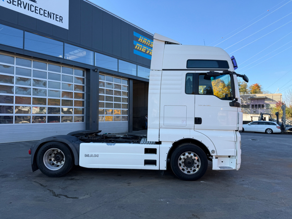 MAN TGX 18.480 4x2 Hydraulik - Vetopöytäauto: kuva MAN TGX 18.480 4x2 Hydraulik - Vetopöytäauto MAN TGX 18.480 4x2 Hydraulik - Vetopöytäauto: kuva MAN TGX 18.480 4x2 Hydraulik - Vetopöytäauto