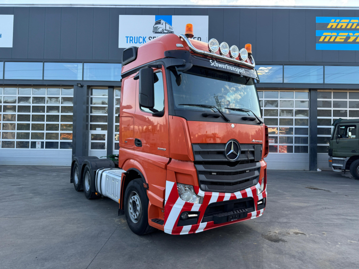 MERCEDES Actros 3358 6x4 120T - Vetopöytäauto: kuva MERCEDES Actros 3358 6x4 120T - Vetopöytäauto MERCEDES Actros 3358 6x4 120T - Vetopöytäauto: kuva MERCEDES Actros 3358 6x4 120T - Vetopöytäauto