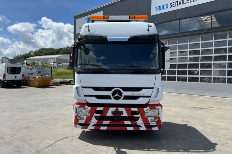 Mercedes-Benz Actros 1848 4x2 - Vetopöytäauto: kuva Mercedes-Benz Actros 1848 4x2 - Vetopöytäauto Mercedes-Benz Actros 1848 4x2 - Vetopöytäauto: kuva Mercedes-Benz Actros 1848 4x2 - Vetopöytäauto
