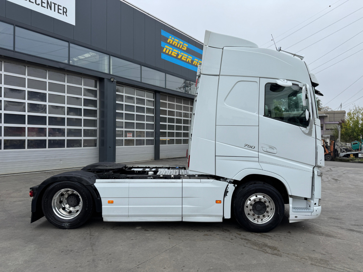 VOLVO FH-500 4x2 - Vetopöytäauto: kuva VOLVO FH-500 4x2 - Vetopöytäauto VOLVO FH-500 4x2 - Vetopöytäauto: kuva VOLVO FH-500 4x2 - Vetopöytäauto