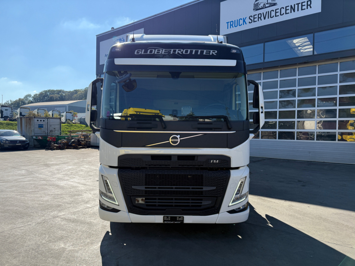 VOLVO FM-460 4x2 - Vetopöytäauto: kuva VOLVO FM-460 4x2 - Vetopöytäauto VOLVO FM-460 4x2 - Vetopöytäauto: kuva VOLVO FM-460 4x2 - Vetopöytäauto