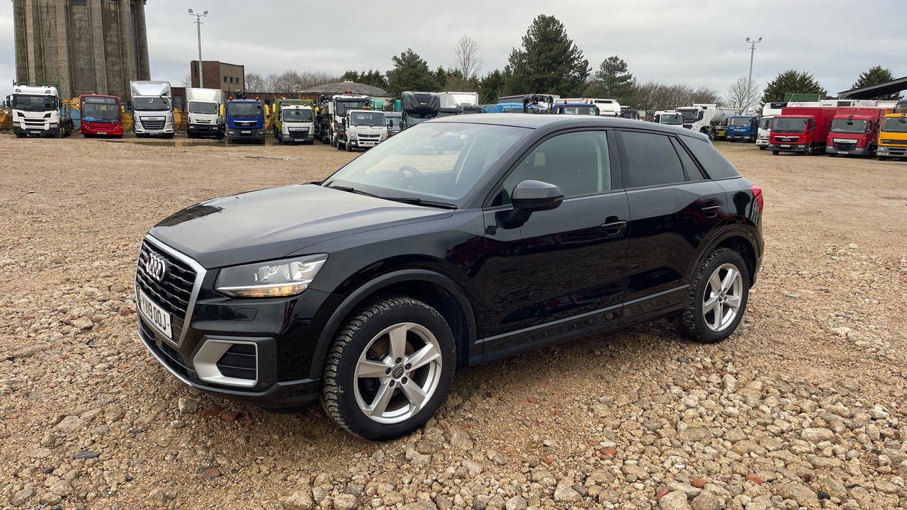 AUDI Q2 35 1.5 TFSI Sport - Farmari: kuva AUDI Q2 35 1.5 TFSI Sport - Farmari AUDI Q2 35 1.5 TFSI Sport - Farmari: kuva AUDI Q2 35 1.5 TFSI Sport - Farmari