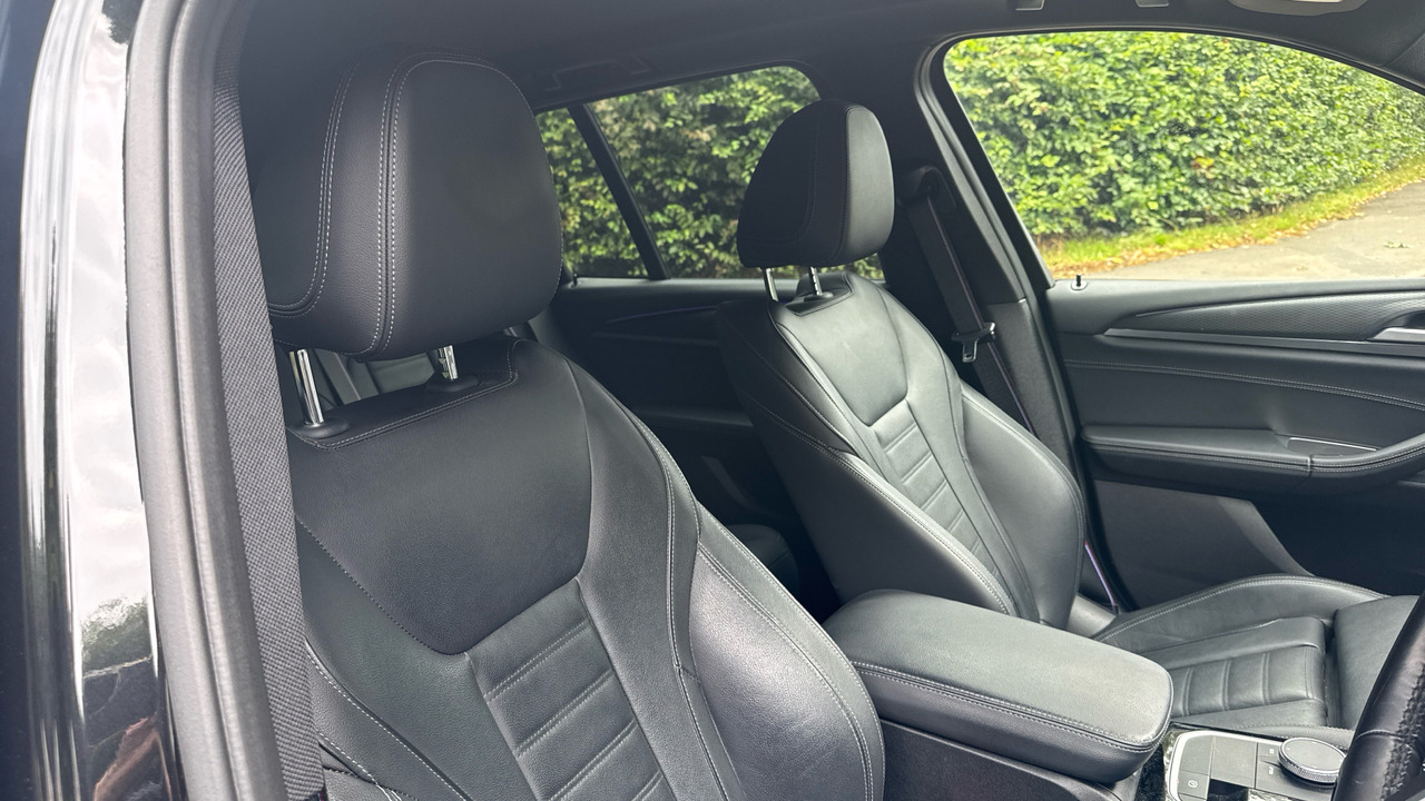 Maasturi/ Katumaasturi BMW X3 xDrive 30e M Sport: kuva Maasturi/ Katumaasturi BMW X3 xDrive 30e M Sport