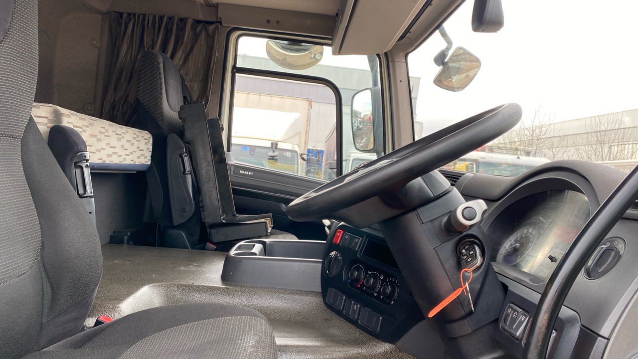 DAF CF 250 - Umpikori kuorma-auto: kuva DAF CF 250 - Umpikori kuorma-auto DAF CF 250 - Umpikori kuorma-auto: kuva DAF CF 250 - Umpikori kuorma-auto