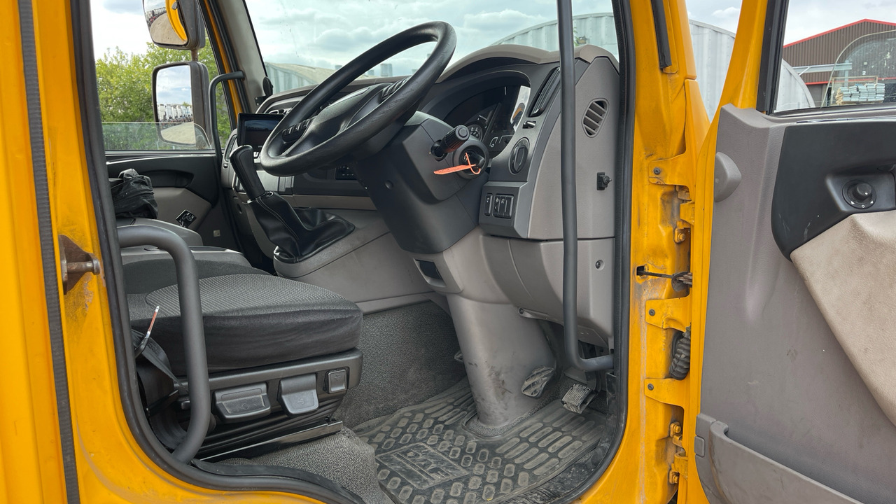DAF LF 210 - Pressukapelli kuorma-auto: kuva DAF LF 210 - Pressukapelli kuorma-auto DAF LF 210 - Pressukapelli kuorma-auto: kuva DAF LF 210 - Pressukapelli kuorma-auto