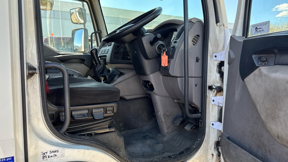 DAF LF 220 EURO 6 18 TONNE - Refrigeraattori kuorma-auto: kuva DAF LF 220 EURO 6 18 TONNE - Refrigeraattori kuorma-auto DAF LF 220 EURO 6 18 TONNE - Refrigeraattori kuorma-auto: kuva DAF LF 220 EURO 6 18 TONNE - Refrigeraattori kuorma-auto