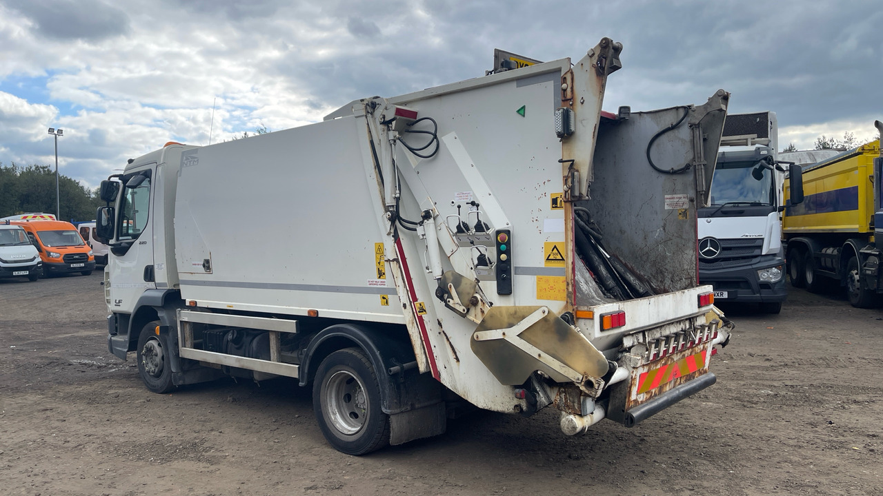 DAF LF 220 - Roska-auto: kuva DAF LF 220 - Roska-auto DAF LF 220 - Roska-auto: kuva DAF LF 220 - Roska-auto