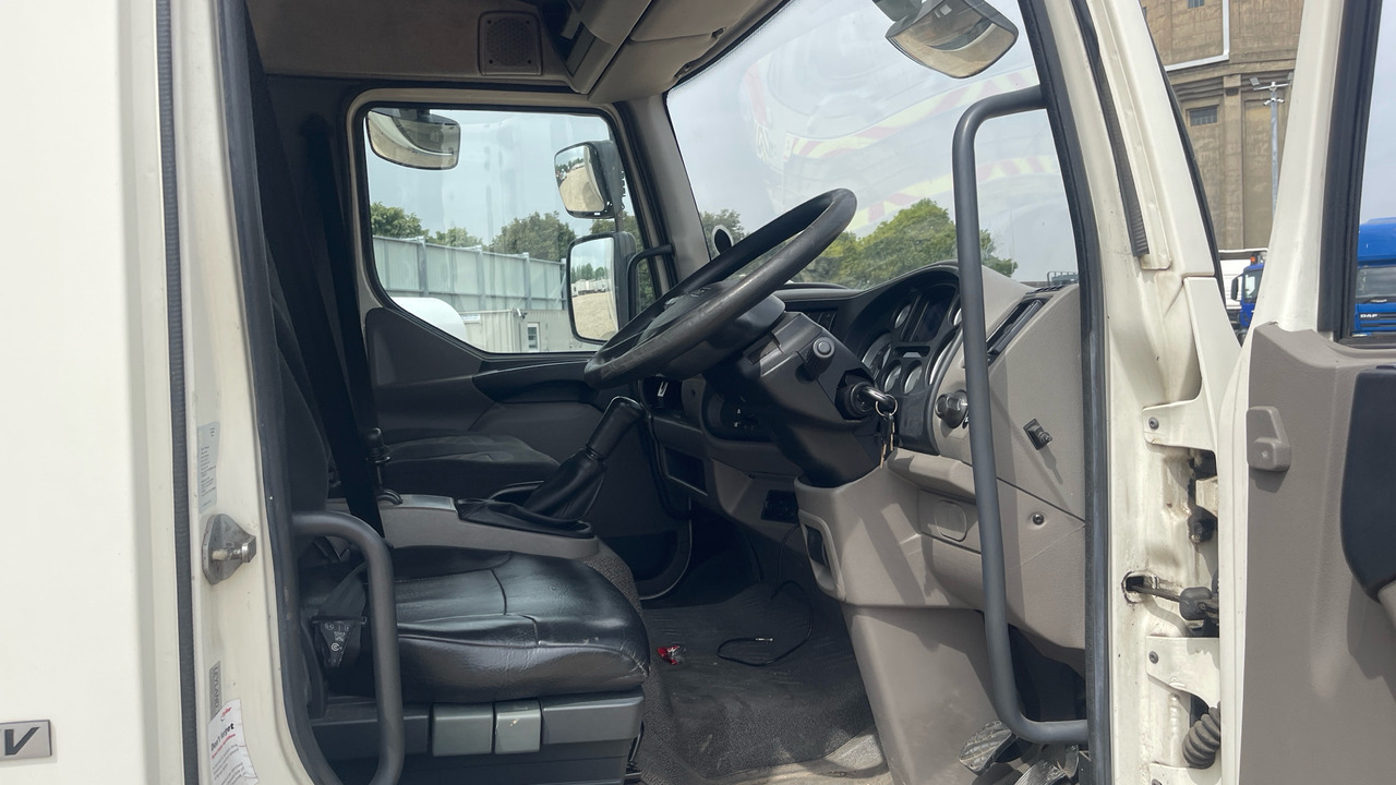 DAF LF 45.160 - Umpikori kuorma-auto: kuva DAF LF 45.160 - Umpikori kuorma-auto DAF LF 45.160 - Umpikori kuorma-auto: kuva DAF LF 45.160 - Umpikori kuorma-auto