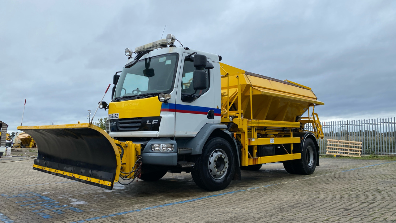 DAF LF 55.220 - Lumikone: kuva DAF LF 55.220 - Lumikone DAF LF 55.220 - Lumikone: kuva DAF LF 55.220 - Lumikone