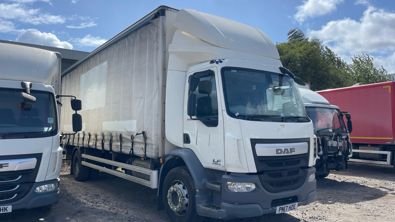 Daf LF 260 - Pressukapelli kuorma-auto: kuva Daf LF 260 - Pressukapelli kuorma-auto Daf LF 260 - Pressukapelli kuorma-auto: kuva Daf LF 260 - Pressukapelli kuorma-auto