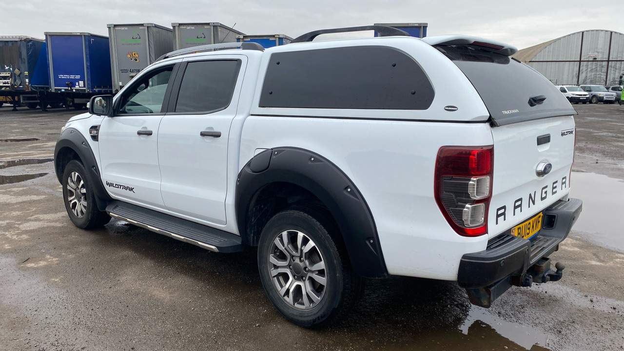 FORD RANGER Wildtrak 3.2 TDCi 200PS - Avolava-auto, Jatko-ohjaamo kevyt kuorma-auto: kuva FORD RANGER Wildtrak 3.2 TDCi 200PS - Avolava-auto, Jatko-ohjaamo kevyt kuorma-auto FORD RANGER Wildtrak 3.2 TDCi 200PS - Avolava-auto, Jatko-ohjaamo kevyt kuorma-auto: kuva FORD RANGER Wildtrak 3.2 TDCi 200PS - Avolava-auto, Jatko-ohjaamo kevyt kuorma-auto