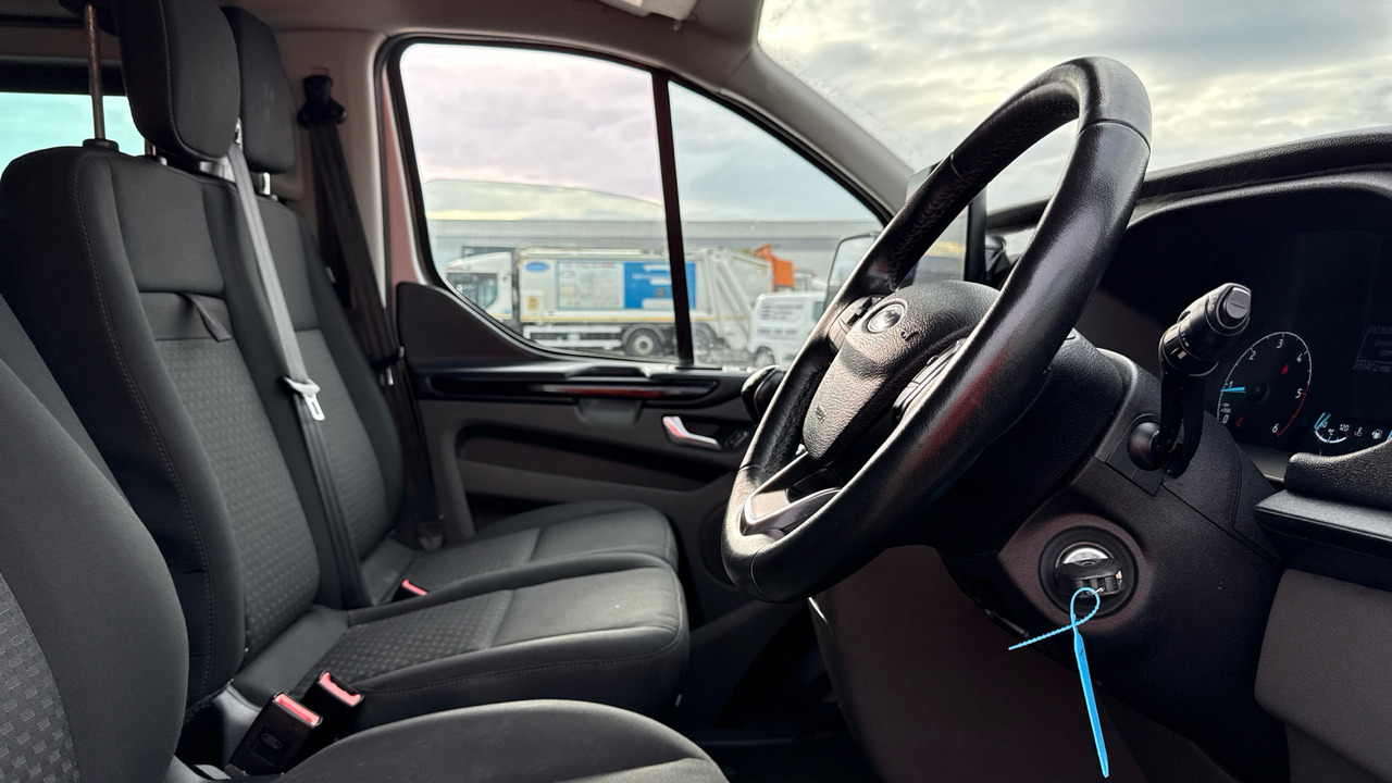 FORD TOURNEO CUSTOM 320 2.0 EcoBlue 105ps - Pikkubussi: kuva FORD TOURNEO CUSTOM 320 2.0 EcoBlue 105ps - Pikkubussi FORD TOURNEO CUSTOM 320 2.0 EcoBlue 105ps - Pikkubussi: kuva FORD TOURNEO CUSTOM 320 2.0 EcoBlue 105ps - Pikkubussi