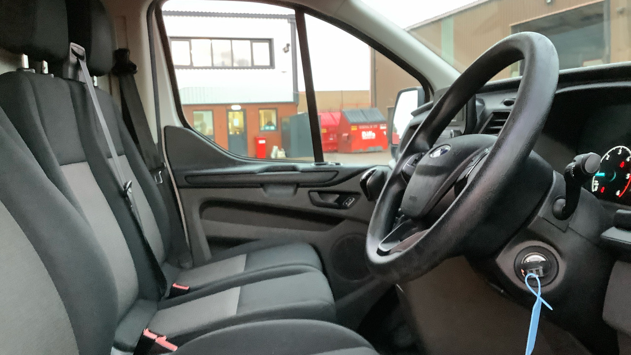 FORD TRANSIT CUSTOM 300 LEADER 2.0 105ps - Pieni pakettiauto: kuva FORD TRANSIT CUSTOM 300 LEADER 2.0 105ps - Pieni pakettiauto FORD TRANSIT CUSTOM 300 LEADER 2.0 105ps - Pieni pakettiauto: kuva FORD TRANSIT CUSTOM 300 LEADER 2.0 105ps - Pieni pakettiauto