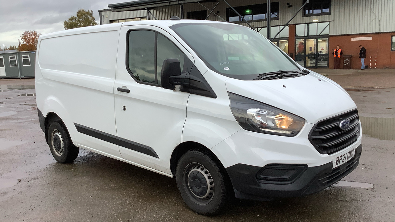 FORD TRANSIT CUSTOM 300 LEADER 2.0 105ps - Pieni pakettiauto: kuva FORD TRANSIT CUSTOM 300 LEADER 2.0 105ps - Pieni pakettiauto FORD TRANSIT CUSTOM 300 LEADER 2.0 105ps - Pieni pakettiauto: kuva FORD TRANSIT CUSTOM 300 LEADER 2.0 105ps - Pieni pakettiauto
