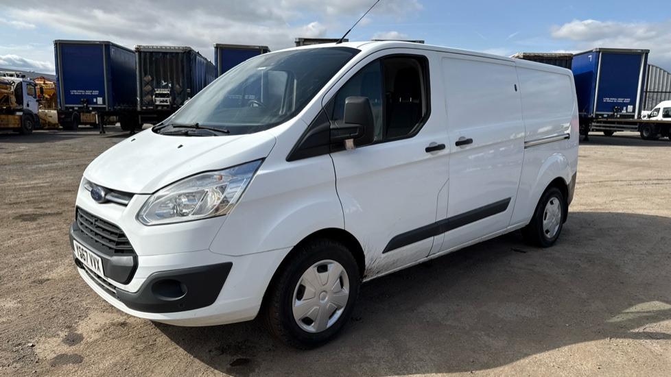 FORD TRANSIT CUSTOM 340 2.0 TDCI 130PS - Pieni pakettiauto: kuva FORD TRANSIT CUSTOM 340 2.0 TDCI 130PS - Pieni pakettiauto FORD TRANSIT CUSTOM 340 2.0 TDCI 130PS - Pieni pakettiauto: kuva FORD TRANSIT CUSTOM 340 2.0 TDCI 130PS - Pieni pakettiauto